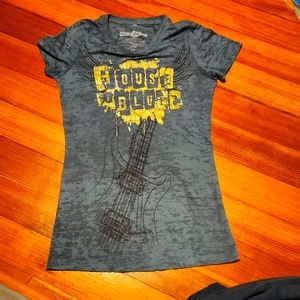 Vintage-style House of Blues T-Shirt.